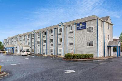Microtel Inn & Suites By Wyndham Matthews/Charlot