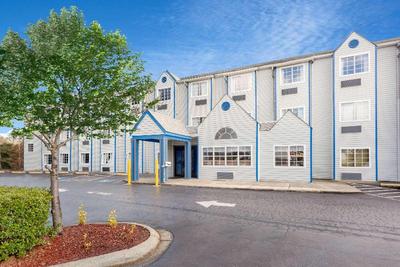 Microtel Inn & Suites By Wyndham Matthews/Charlot