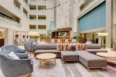 Crowne Plaza Charleston Airport