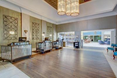 Crowne Plaza Charleston Airport