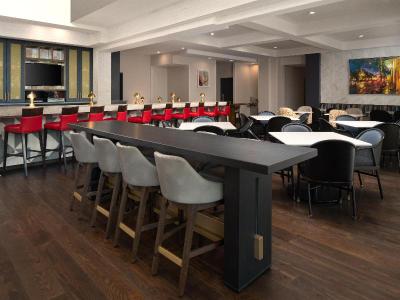 Hilton Garden Inn Charleston Waterfront/Downtown