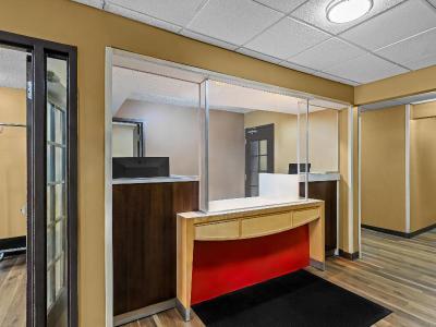 MainStay Suites Charlotte - Executive Park