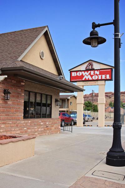 Bowen Motel