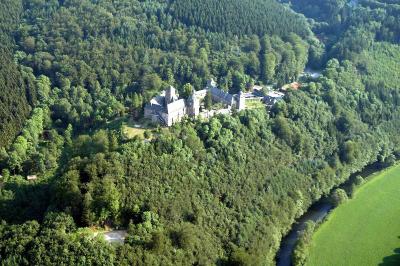 Schnellenberg Burghotel
