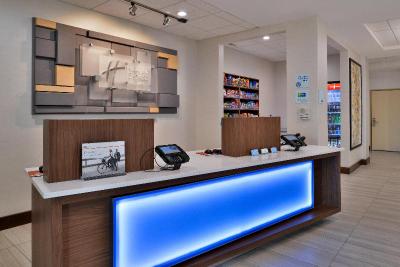 Holiday Inn Express Hotel & Suites Cincinnati - Ma