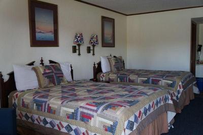Ozark Inn & Suites