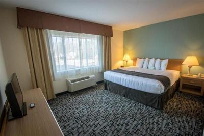 Groton Inn & Suites