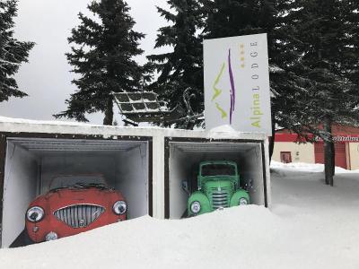 Alpina Lodge Hotel