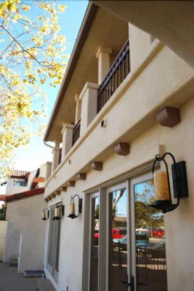 Bella Capri Inn & Suites