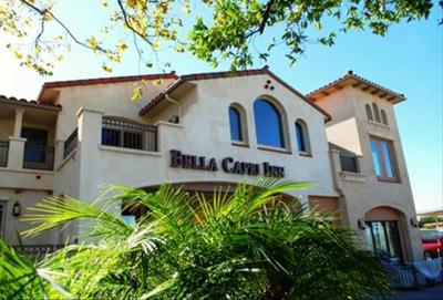 Bella Capri Inn & Suites