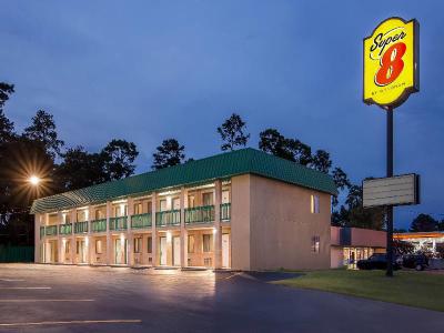 Super 8 by Wyndham Columbia/Ft. Jackson SC
