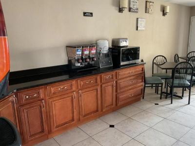 Super 8 by Wyndham Chattanooga/East Ridge