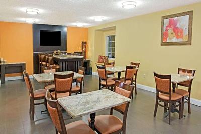 Microtel Inn & Suites By Wyndham Charlotte/Univer