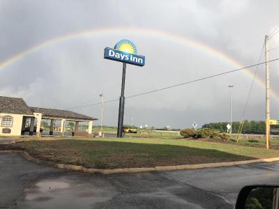 Days Inn by Wyndham Statesville