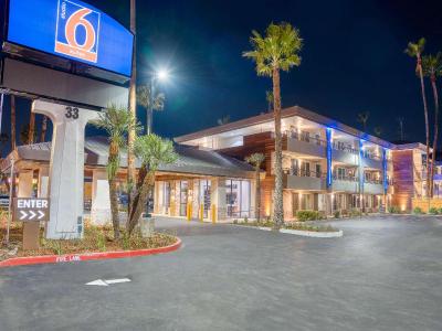Howard Johnson by Wyndham Stockton