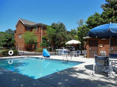 Extended Stay America - Charleston - Northwoods Bl