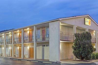 Super 8 by Wyndham Gastonia