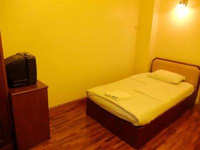 Buarawong Residence