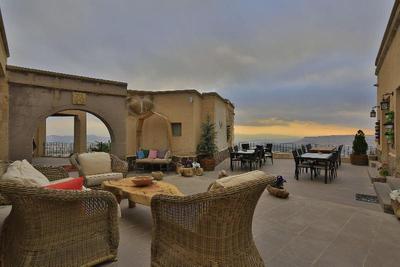 Sira Hotel