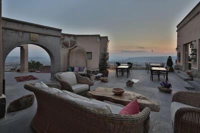 Sira Hotel