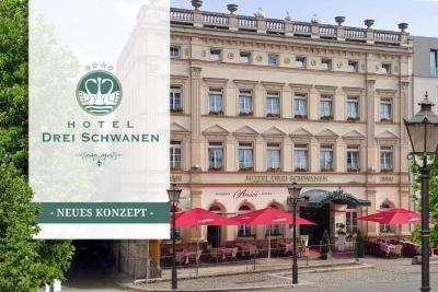 Drei Schwanen