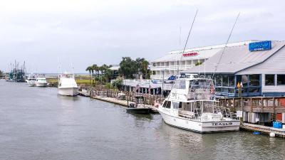 Shem Creek Inn