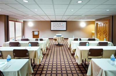 Four Points by Sheraton Charlotte - Pineville