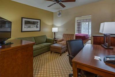 Country Inn & Suites by Radisson, Charleston South