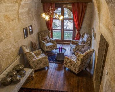 Temenni Evi