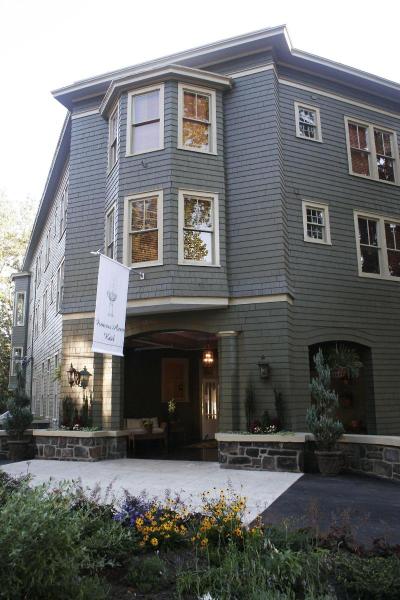 Princess Anne Hotel