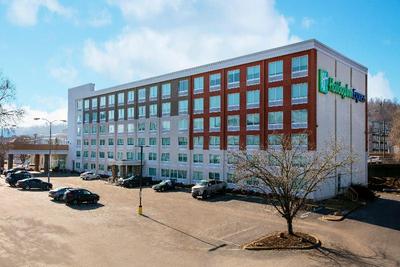 Holiday Inn Express Charleston - Civic Center