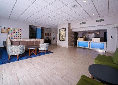 Holiday Inn Express Charleston - Civic Center