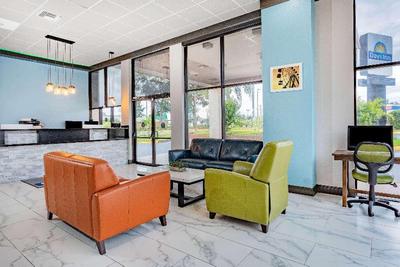 Days Inn by Wyndham N Orlando/Casselberry