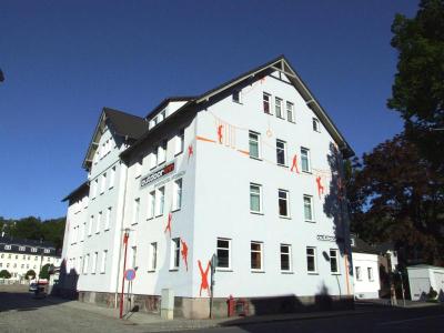 Outdoor Inn
