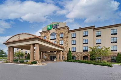 Holiday Inn Express Cleveland Northwest