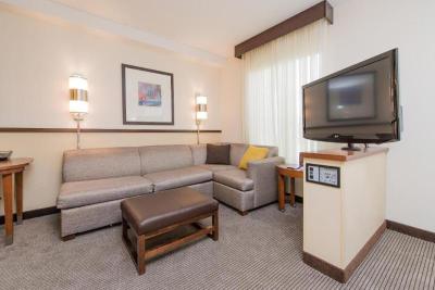 Hyatt Place Charleston Airport/Convention Center