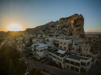 Fresco Cave Suites & Mansions
