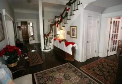 Six Acres Bed & Breakfast