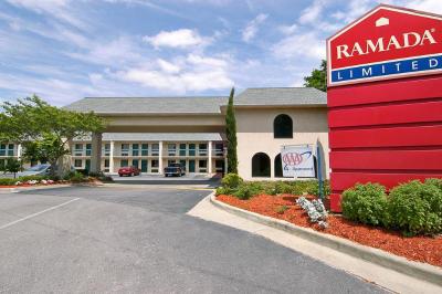 Days Inn by Wyndham Lexington
