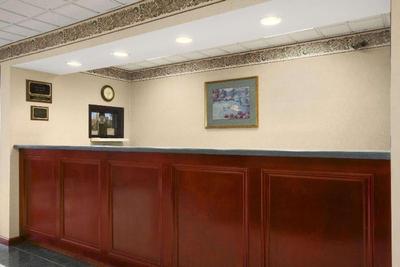 Days Inn by Wyndham Lexington