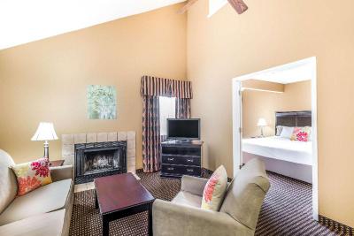 Hawthorn Suites By Wyndham Dayton North