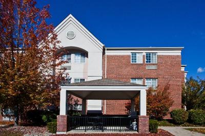 Sonesta Simply Suites Detroit Southfield