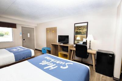 Days Inn by Wyndham Dayton Huber Heights Northeast