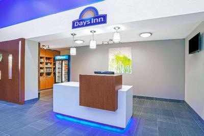 Days Inn by Wyndham North Dallas/Farmers Branch