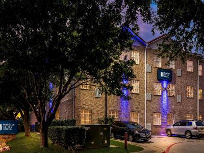 MainStay Suites Addison