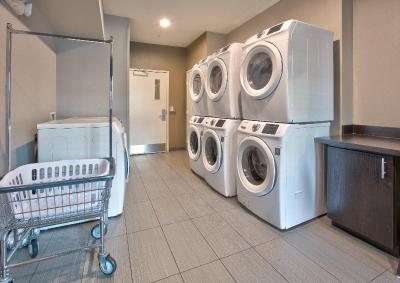 Staybridge Suites Plano - Richardson Area