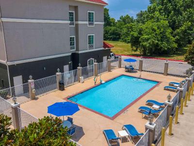 Comfort Inn & Suites Cleveland