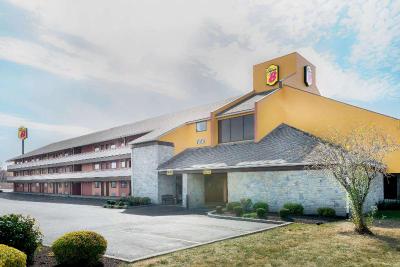 Super 8 by Wyndham Vandalia/Dayton Intl Airport