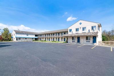 Econo Lodge Bethel - Danbury
