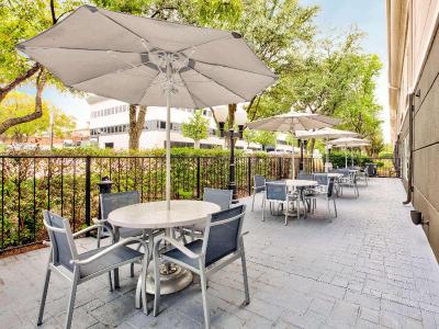 La Quinta Inn & Suites Dallas - Las Colinas